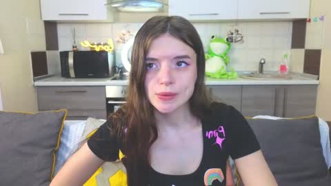 Snapshot of magical_mermaids chatting on February 5, 2025, 12:17 pm Alice online show from February 5, 2025, 12:17 pm