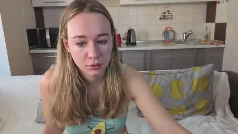 Snapshot of magical_mermaids chatting on October 20, 2025, 6:03 am Alice online show from October 20, 2025, 6:03 am