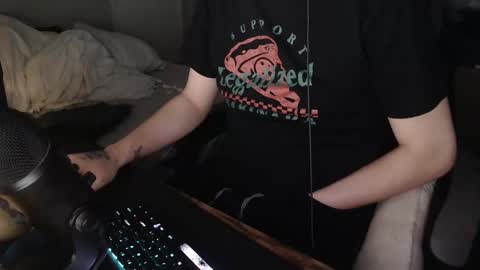 Snapshot of magicjawn chatting on January 2, 2025, 4:41 am magicjawn online show from January 2, 2025, 4:41 am