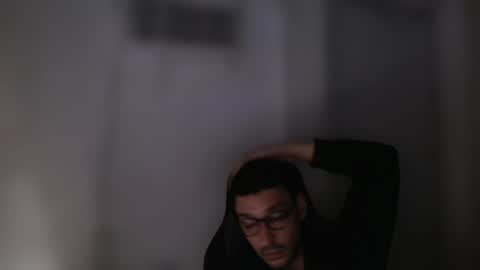 Snapshot of magicjawn chatting on November 3, 2025, 5:52 am magicjawn online show from November 3, 2025, 5:52 am