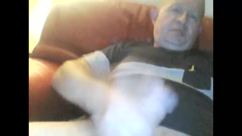 Snapshot of magicman250 chatting on October 9, 2025, 4:54 am magicman250 online show from October 9, 2025, 4:54 am