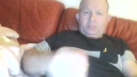 Snapshot of magicman250 chatting on October 20, 2025, 5:30 am magicman250 online show from October 20, 2025, 5:30 am