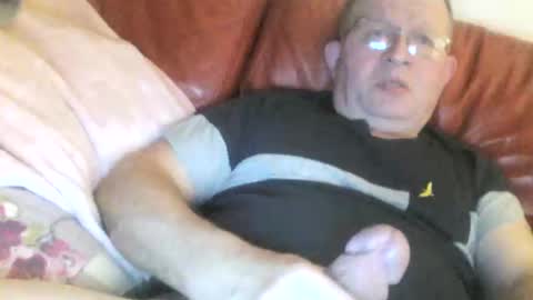 Snapshot of magicman250 chatting on November 8, 2025, 10:41 pm magicman250 online show from November 8, 2025, 10:41 pm