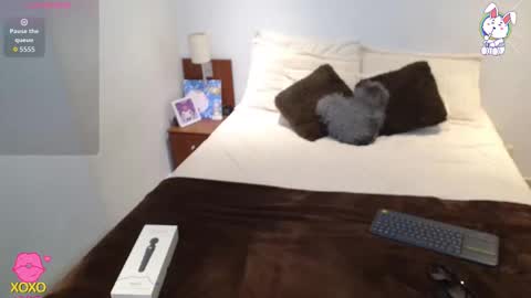 Snapshot of maiaa_evans chatting on October 12, 2025, 2:10 am    t  online show from October 12, 2025, 2:10 am