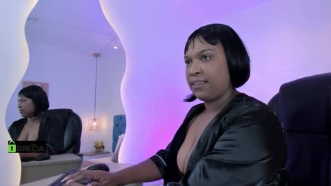 Snapshot of mailyndixon chatting on November 8, 2025, 5:18 am Mailyn online show from November 8, 2025, 5:18 am