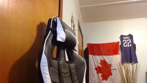 Snapshot of mainecollegeboy chatting on January 21, 2025, 12:18 pm mainecollegeboy online show from January 21, 2025, 12:18 pm