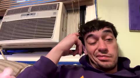 Snapshot of mainecollegeboy chatting on October 1, 2025, 10:43 am mainecollegeboy online show from October 1, 2025, 10:43 am