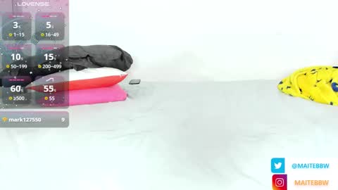 Snapshot of maite_newmilf chatting on December 17, 2024, 8:01 am Maite online show from December 17, 2024, 8:01 am