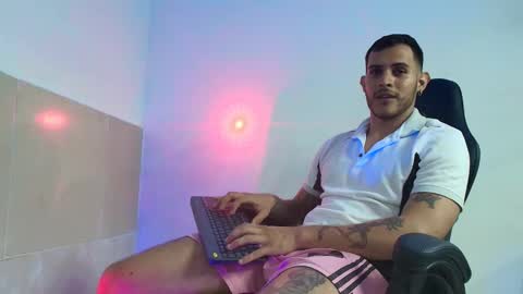 Snapshot of make_manson chatting on October 7, 2025, 1:14 am Make online show from October 7, 2025, 1:14 am