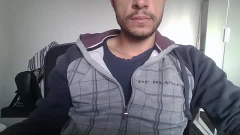 Snapshot of maleboyz chatting on March 8, 2025, 6:43 am Boybi online show from March 8, 2025, 6:43 am