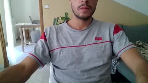 Snapshot of maleboyz chatting on October 17, 2025, 11:02 am Boybi online show from October 17, 2025, 11:02 am