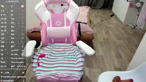 Snapshot of malina_lovely chatting on September 22, 2025, 9:06 pm malina_lovely online show from September 22, 2025, 9:06 pm
