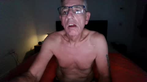 Snapshot of malkie55 chatting on November 1, 2025, 5:37 pm malkie55 online show from November 1, 2025, 5:37 pm