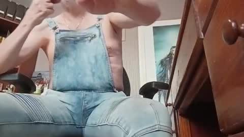 Snapshot of mandrawhore chatting on October 29, 2025, 12:18 pm mandrawhore online show from October 29, 2025, 12:18 pm