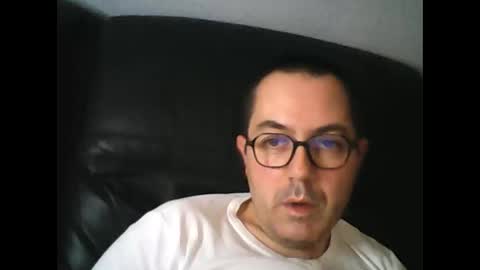 Snapshot of manu5933 chatting on December 19, 2024, 6:12 pm manu5933 online show from December 19, 2024, 6:12 pm