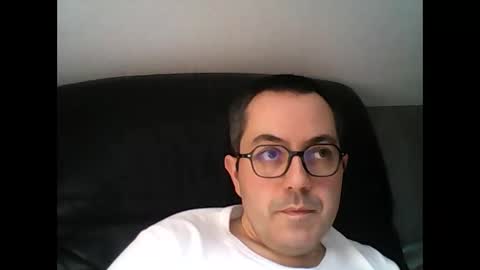 Snapshot of manu5933 chatting on February 7, 2025, 1:22 pm manu5933 online show from February 7, 2025, 1:22 pm