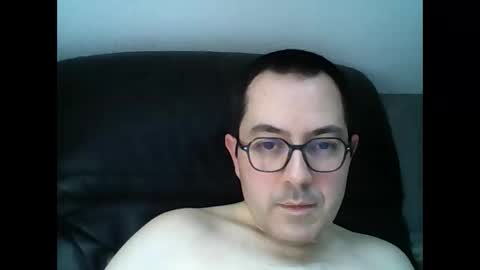 Snapshot of manu5933 chatting on February 20, 2025, 2:24 pm manu5933 online show from February 20, 2025, 2:24 pm