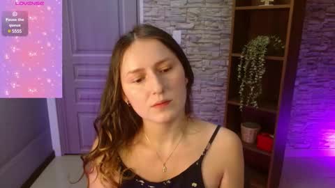 Snapshot of manue_bela chatting on February 17, 2025, 11:13 am Angela online show from February 17, 2025, 11:13 am