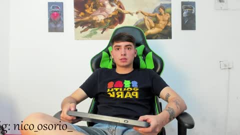 Snapshot of marcos_0212 chatting on December 20, 2024, 11:26 pm Marcos online show from December 20, 2024, 11:26 pm