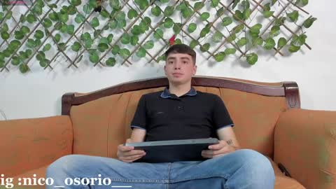 Snapshot of marcos_0212 chatting on December 24, 2024, 8:27 pm Marcos online show from December 24, 2024, 8:27 pm