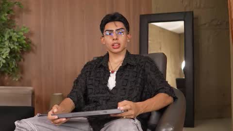 Snapshot of marcoyethan chatting on September 20, 2025, 3:40 am Marco and Ethan online show from September 20, 2025, 3:40 am