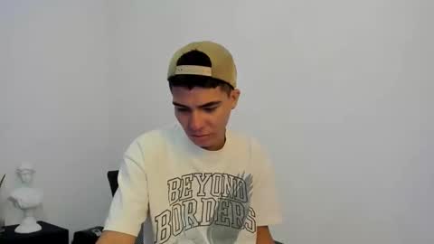 Snapshot of marcus_moreno chatting on November 10, 2025, 9:58 pm marcus_moreno online show from November 10, 2025, 9:58 pm