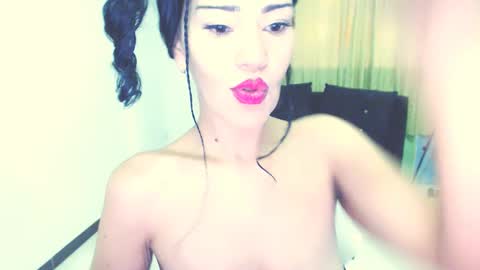 Snapshot of mari4you69 chatting on March 1, 2025, 12:01 pm mari4you69 online show from March 1, 2025, 12:01 pm