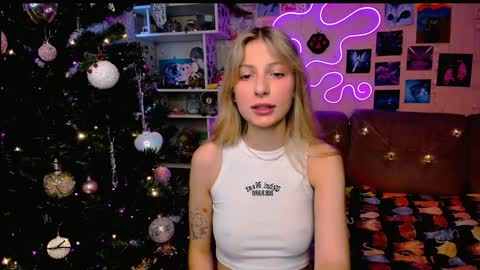 Snapshot of maria_hunt chatting on December 28, 2024, 4:51 am Maria online show from December 28, 2024, 4:51 am