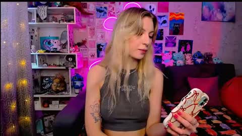 Snapshot of maria_hunt chatting on February 13, 2025, 4:00 am Maria online show from February 13, 2025, 4:00 am