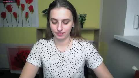 Snapshot of mariatess_ chatting on December 5, 2024, 1:06 pm Mariia online show from December 5, 2024, 1:06 pm