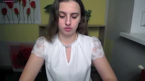 Snapshot of mariatess_ chatting on December 6, 2024, 11:54 am Mariia online show from December 6, 2024, 11:54 am