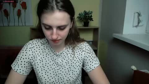 Snapshot of mariatess_ chatting on January 10, 2025, 3:16 pm Mariia online show from January 10, 2025, 3:16 pm
