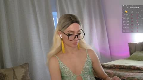 Snapshot of maridekoks chatting on January 20, 2025, 1:42 pm Mari online show from January 20, 2025, 1:42 pm