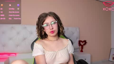 mariie_tayy online show from March 5, 2025, 8:21 pm