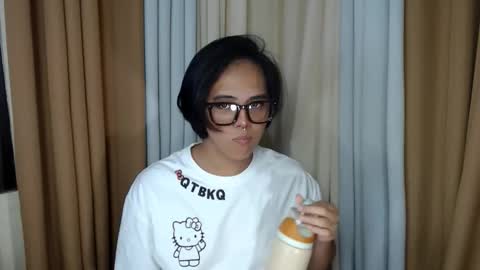 Snapshot of marikosue01 chatting on November 5, 2025, 2:06 pm marikosue online show from November 5, 2025, 2:06 pm