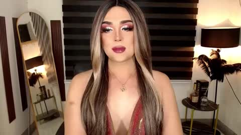 Snapshot of marinamorets chatting on December 19, 2024, 3:41 pm marina online show from December 19, 2024, 3:41 pm