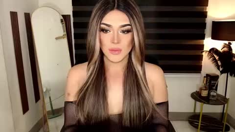 Snapshot of marinamorets chatting on December 21, 2024, 2:52 am marina online show from December 21, 2024, 2:52 am