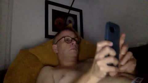 Snapshot of mark32571 chatting on September 22, 2025, 10:50 am Little Mark online show from September 22, 2025, 10:50 am