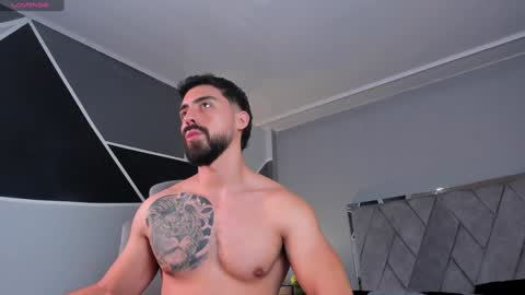 Snapshot of mark_broown_ chatting on December 6, 2024, 1:18 am mark_broown_ online show from December 6, 2024, 1:18 am