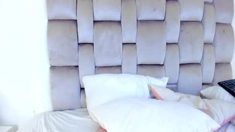 Snapshot of martina_rivera_ chatting on December 20, 2024, 2:49 pm Martina online show from December 20, 2024, 2:49 pm