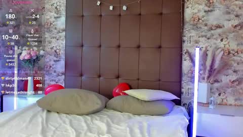 Snapshot of mary___walker chatting on March 5, 2025, 4:13 am Mary  GMT 3 Mon Tue Wed Thu Fri 0300am - 0900am online show from March 5, 2025, 4:13 am