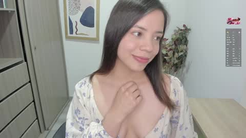 Snapshot of mary_mae chatting on January 18, 2025, 12:35 am Girl of your dreams  online show from January 18, 2025, 12:35 am