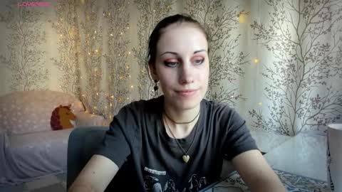 Snapshot of marylou_ chatting on September 18, 2025, 7:32 am Mary Lou online show from September 18, 2025, 7:32 am