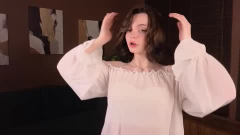 Mary online show from November 12, 2025, 1:17 am