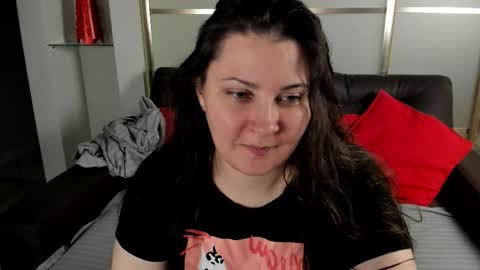 Mary online show from October 10, 2025, 5:01 pm