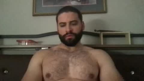 Snapshot of mascbeef95 chatting on November 3, 2025, 5:36 pm mascbeef95 online show from November 3, 2025, 5:36 pm