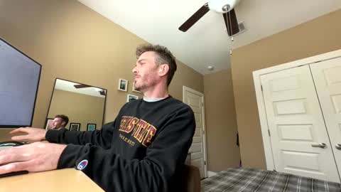 Snapshot of master_louie chatting on January 23, 2025, 6:45 pm muskyjockdick online show from January 23, 2025, 6:45 pm