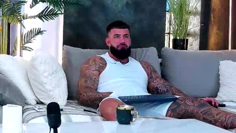 Snapshot of masterkingofmuscle chatting on September 9, 2025, 7:08 am masterkingofmuscle online show from September 9, 2025, 7:08 am