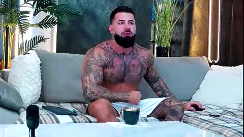 Snapshot of masterkingofmuscle chatting on September 29, 2025, 7:35 am masterkingofmuscle online show from September 29, 2025, 7:35 am