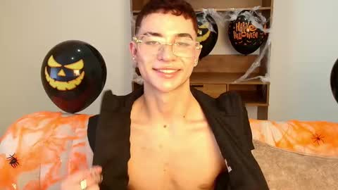 Matheo Montclair online show from October 23, 2025, 8:51 pm